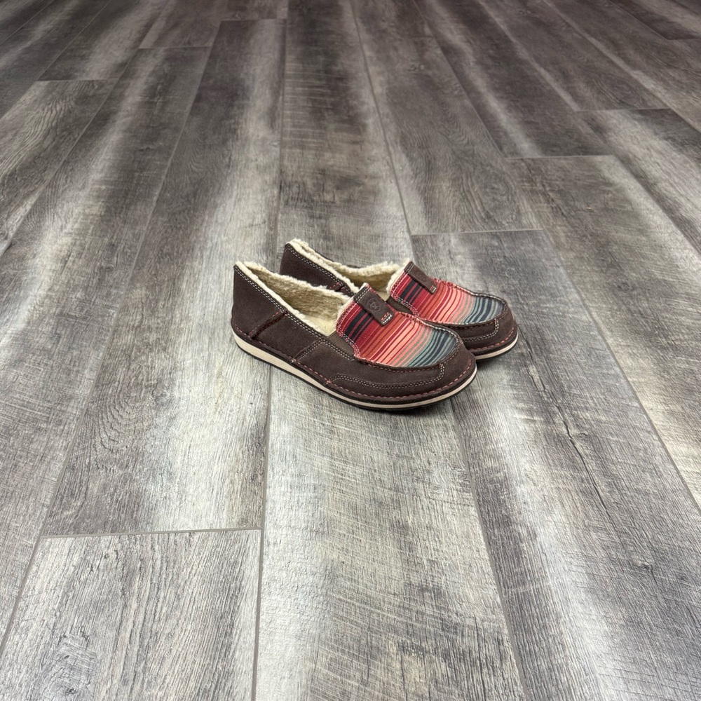 Arita‎ Brown Cruiser Slippers